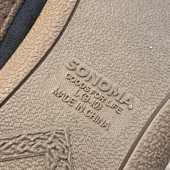 Sonoma Charcoal and Ivory Women's Moccasin Slippers - Picture 7 of 8